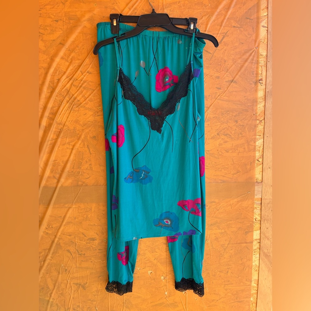 Josie Lace Trim Camisole 2-Piece Pajama Set 
Size X-Large - Picture 2 of 9